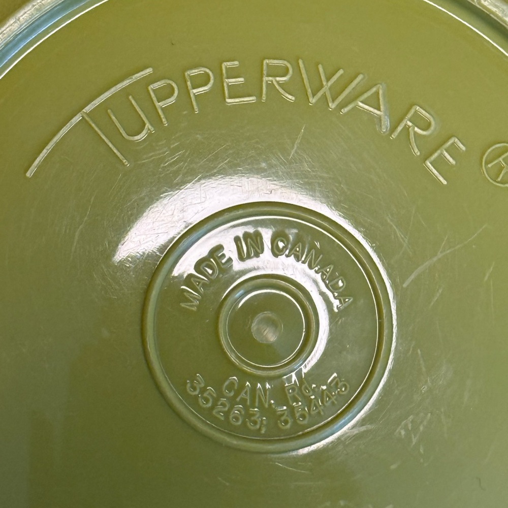 Vintage Retro Tupperware Sunburst containers MADE IN CANADA - Picture 4 of 7